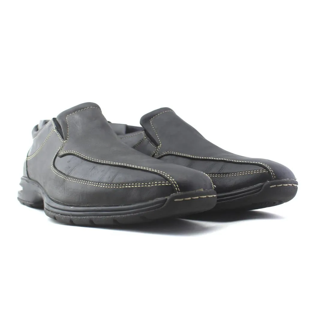 COLE HAAN  COMFORTABLE