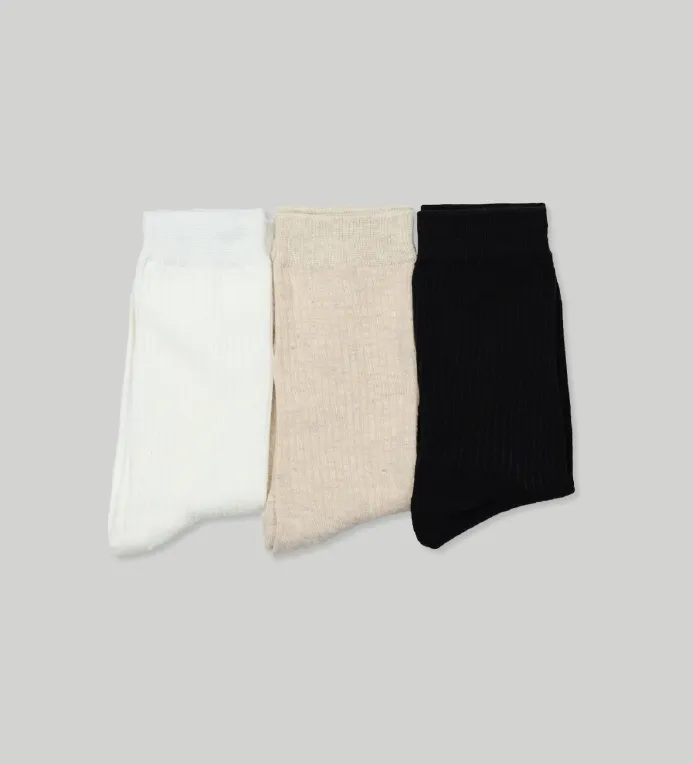 COMFORTABLE HIGH SOCKS