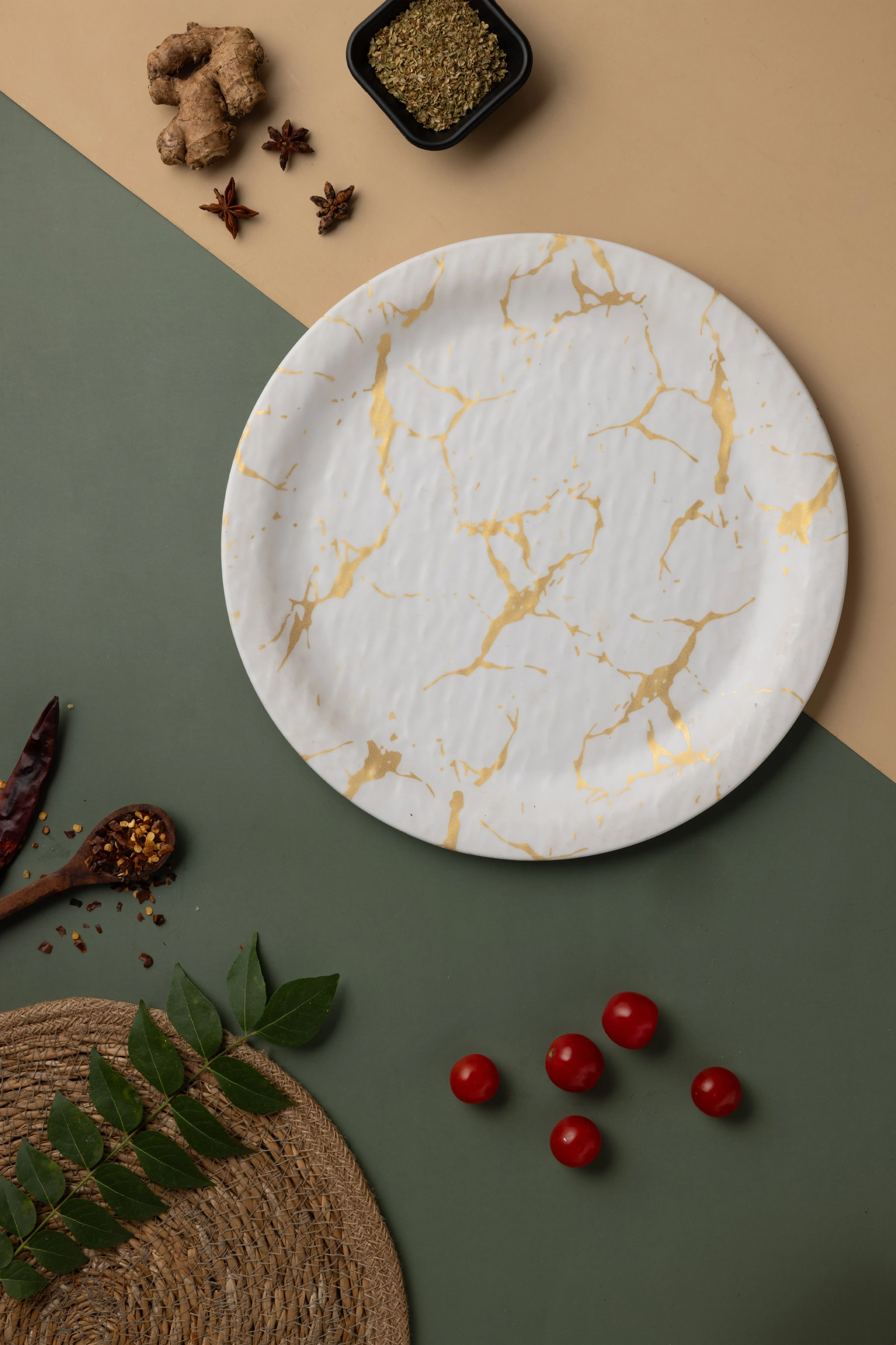 Exclusive 07" Quarter Plate Melamine White Gold. (4045)